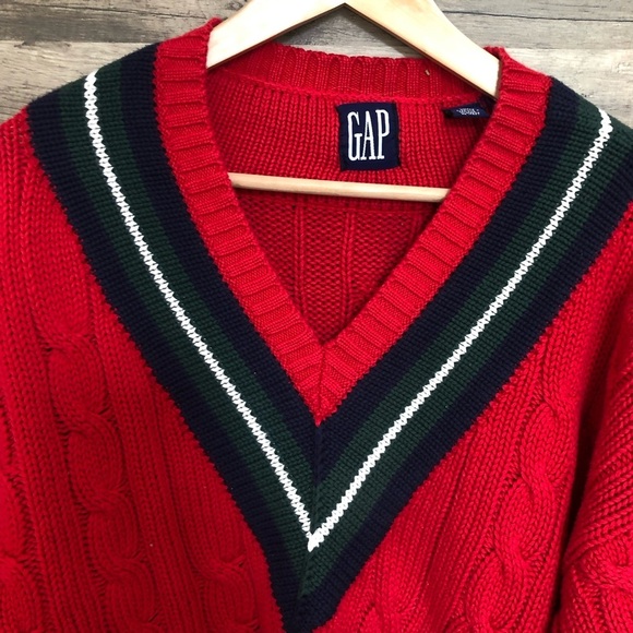 GAP Vintage Preppy Oversize Red Cotton V-Neck Men's Sweater Small Medium - Picture 3 of 8